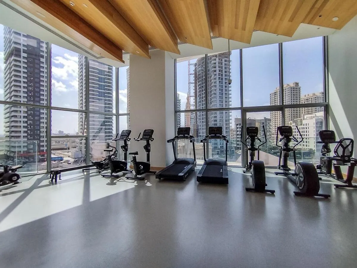 Elegant 3-Bedrooms In Dubai Marina With Stunning Views!