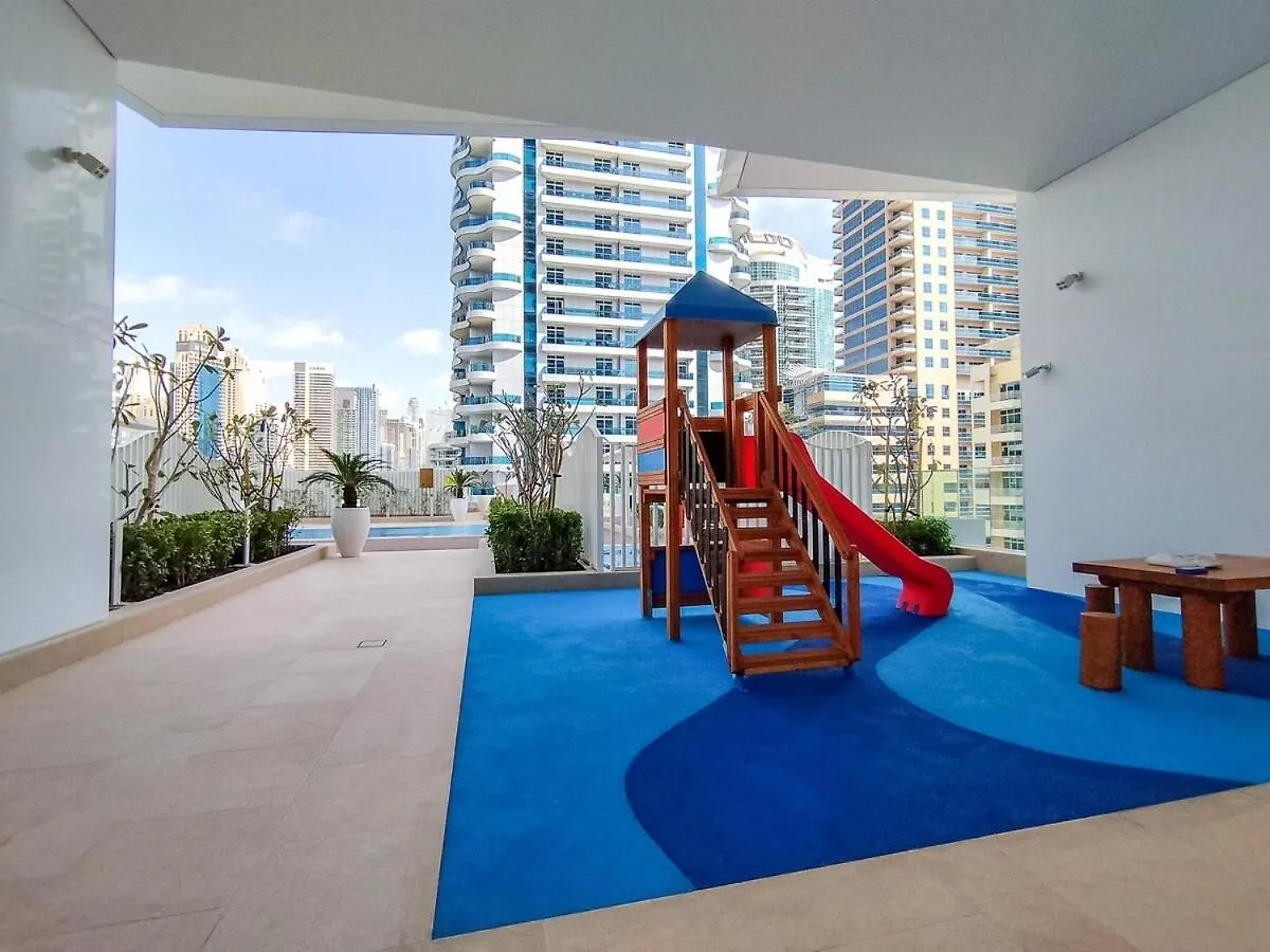Apartment Elegant 3-Bedrooms In Dubai Marina With Stunning Views!