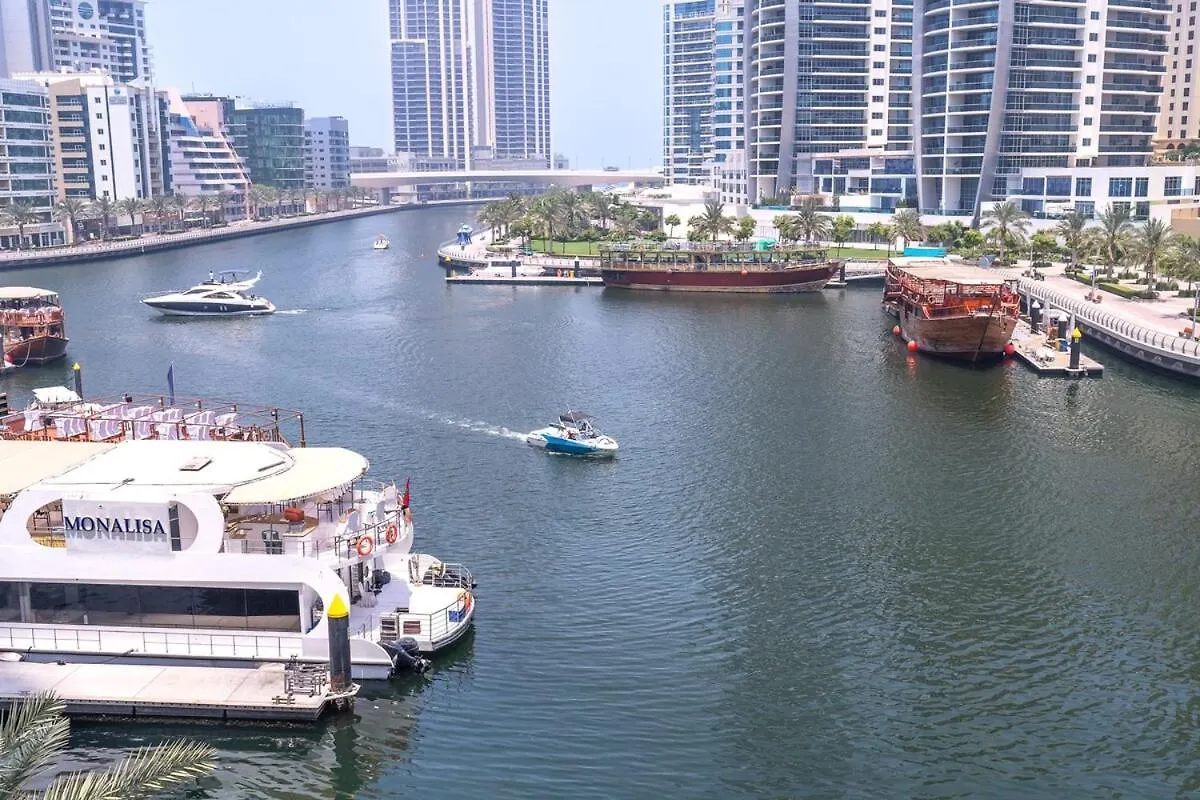 Elegant 3-Bedrooms In Dubai Marina With Stunning Views! Apartment