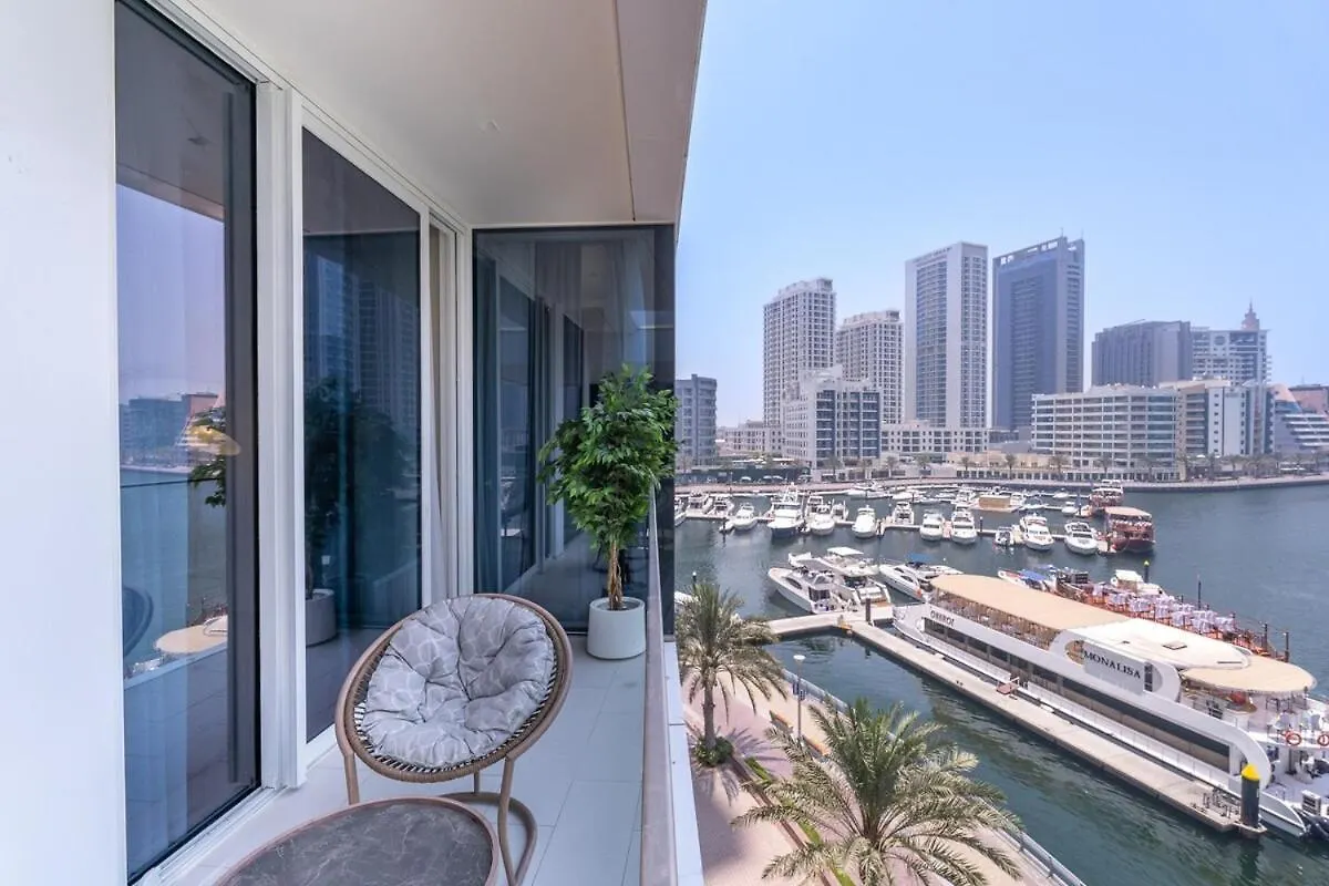 Apartment Elegant 3-Bedrooms In Dubai Marina With Stunning Views!