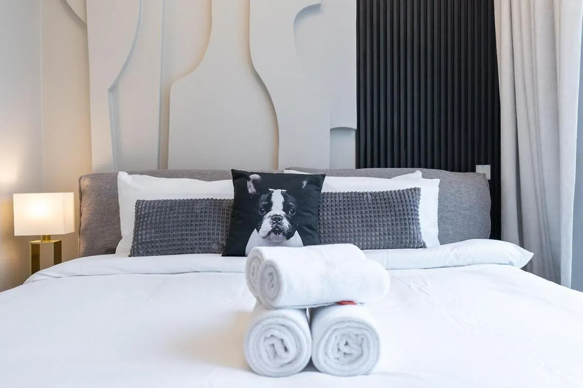 Elegant 3-Bedrooms In Dubai Marina With Stunning Views! Apartment