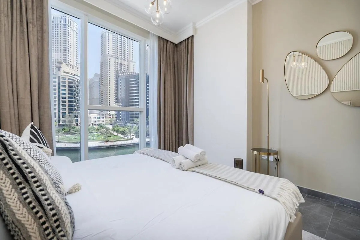 Apartment Elegant 3-Bedrooms In Dubai Marina With Stunning Views!
