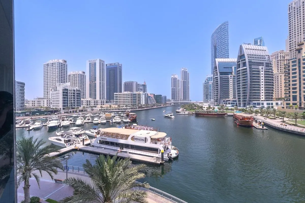 Elegant 3-Bedrooms In Dubai Marina With Stunning Views!