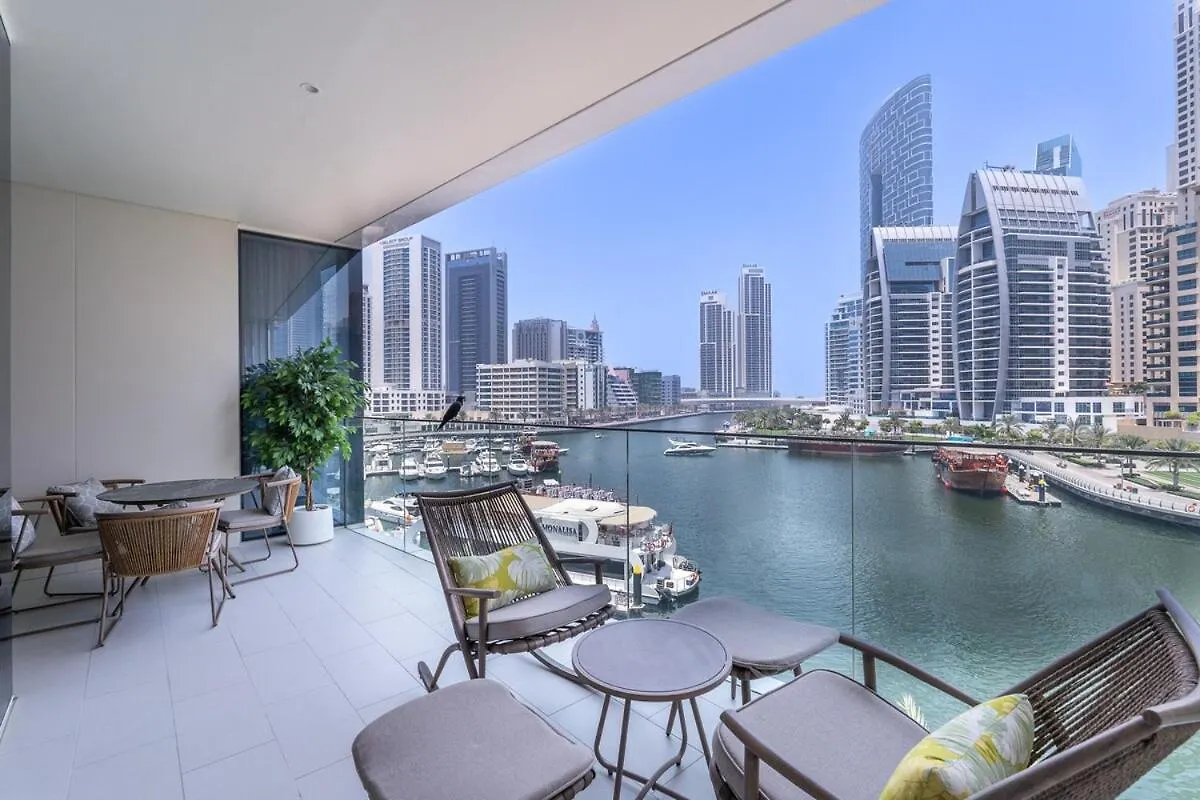 Apartment Elegant 3-Bedrooms In Dubai Marina With Stunning Views!