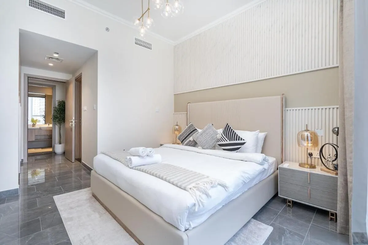 Elegant 3-Bedrooms In Dubai Marina With Stunning Views! Apartment