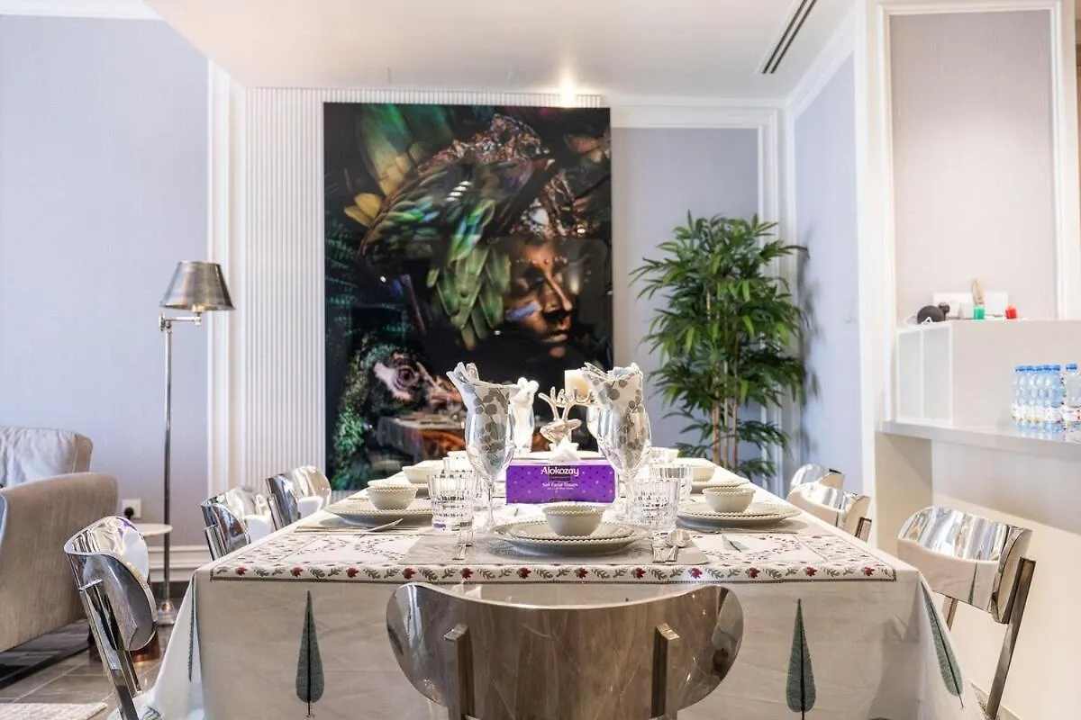 Elegant 3-Bedrooms In Dubai Marina With Stunning Views! Apartment
